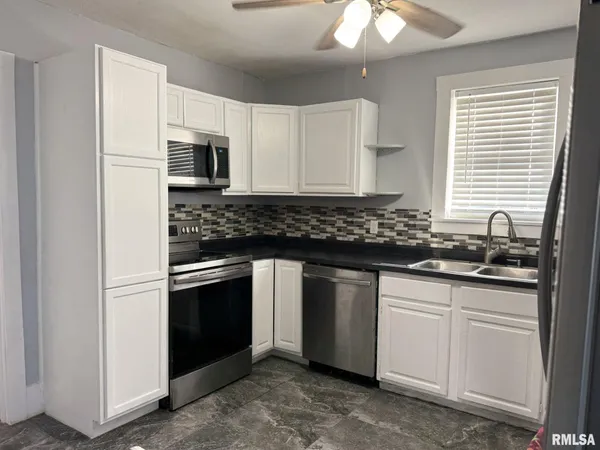 $139,000 | 526 Catherine Street, Pekin, IL 61554