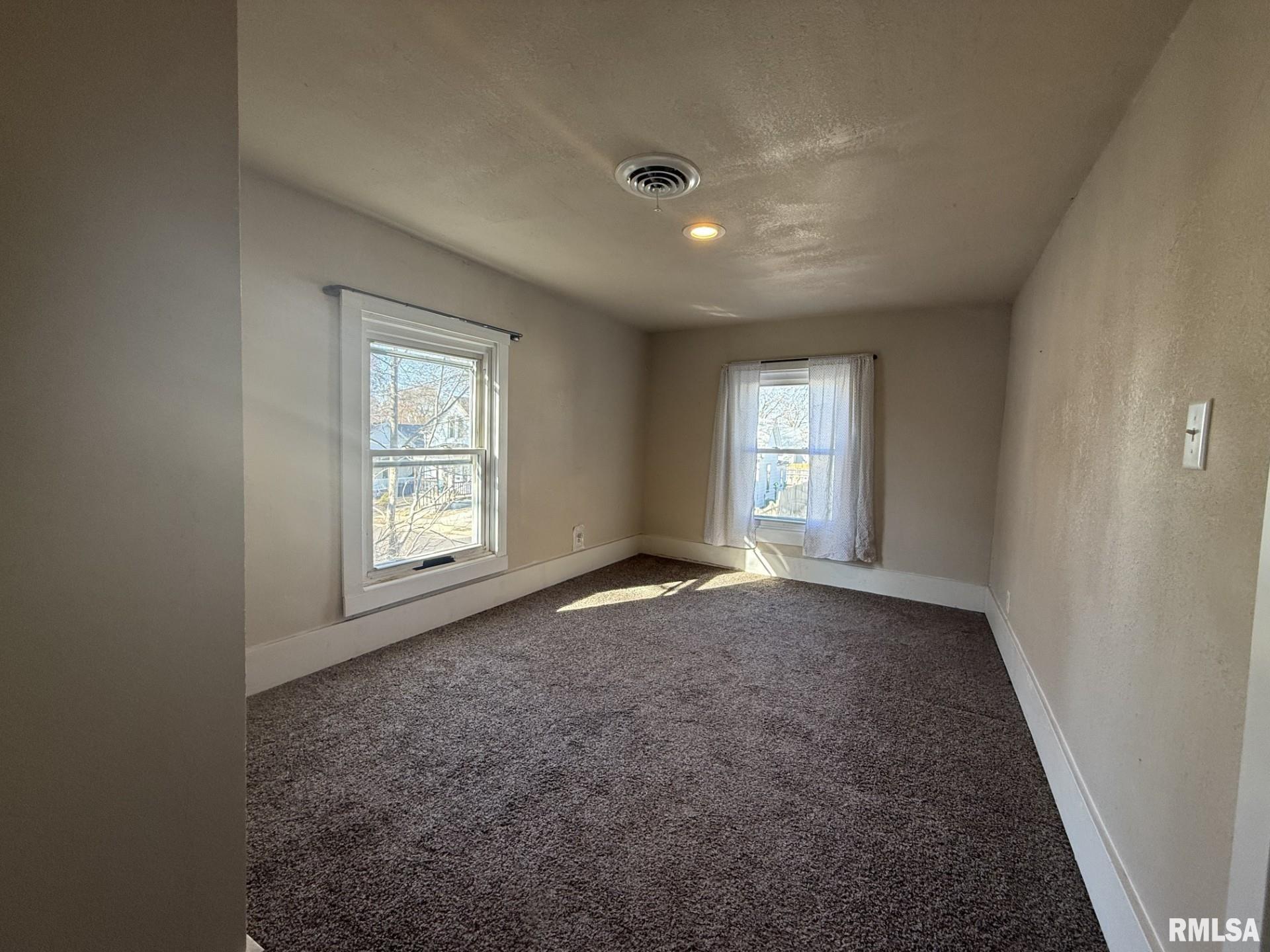 526 Catherine Street Pekin, IL 61554 - Photo 29 of 35