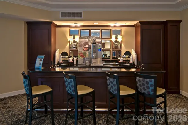 $1,950 | 300 West 5th Street, Unit 203, Charlotte, NC 28202