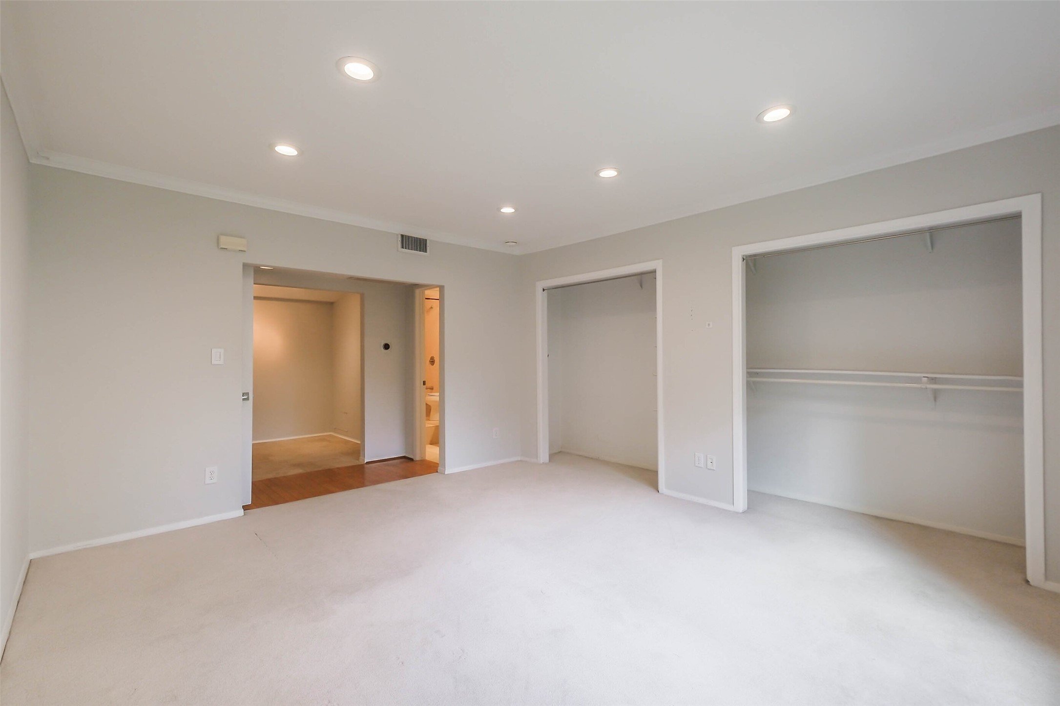 2230 South Piney Point Road, Unit 113 Houston, TX 77063 - Photo 13 of 28 From this angle you can see the large closet space and the extra room towards the back.