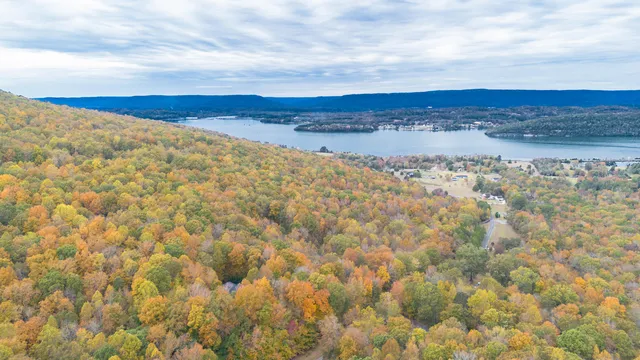 $699,900 | 800 Nickajack Landing, South Pittsburg, TN 37380