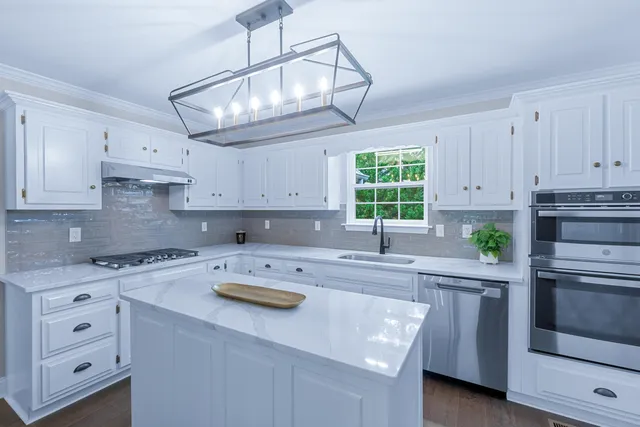 $699,900 | 800 Nickajack Landing, South Pittsburg, TN 37380