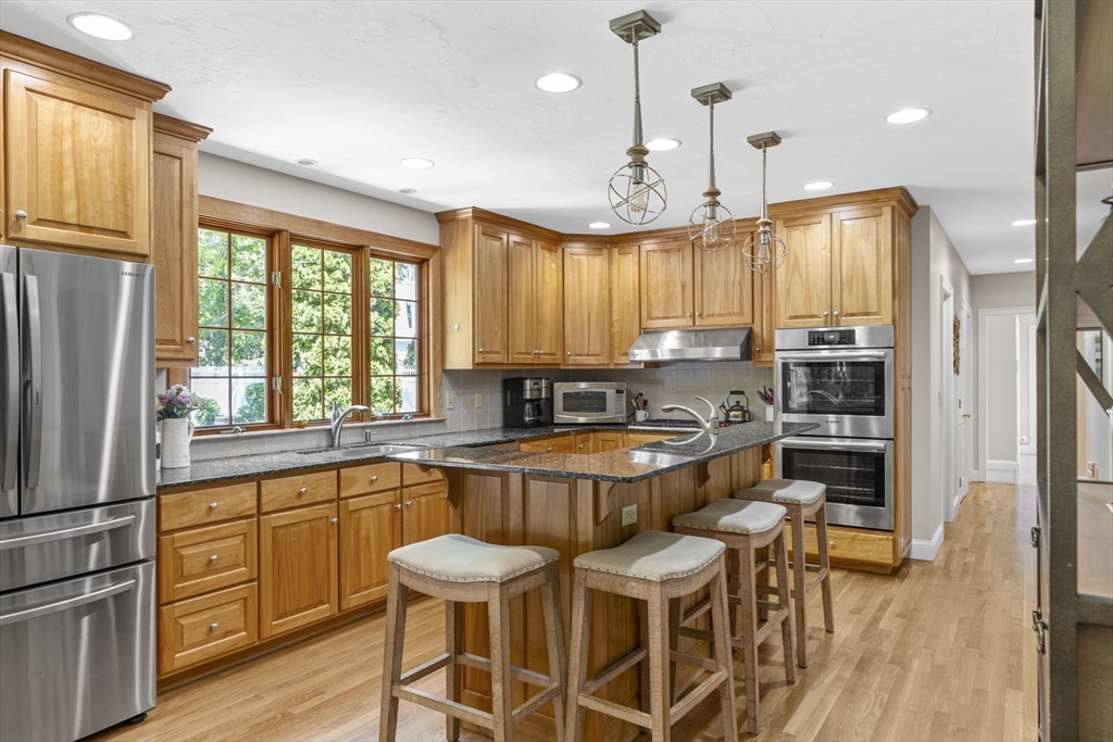 160 Quail Run Marshfield, MA 02050 - Photo 18 of 42