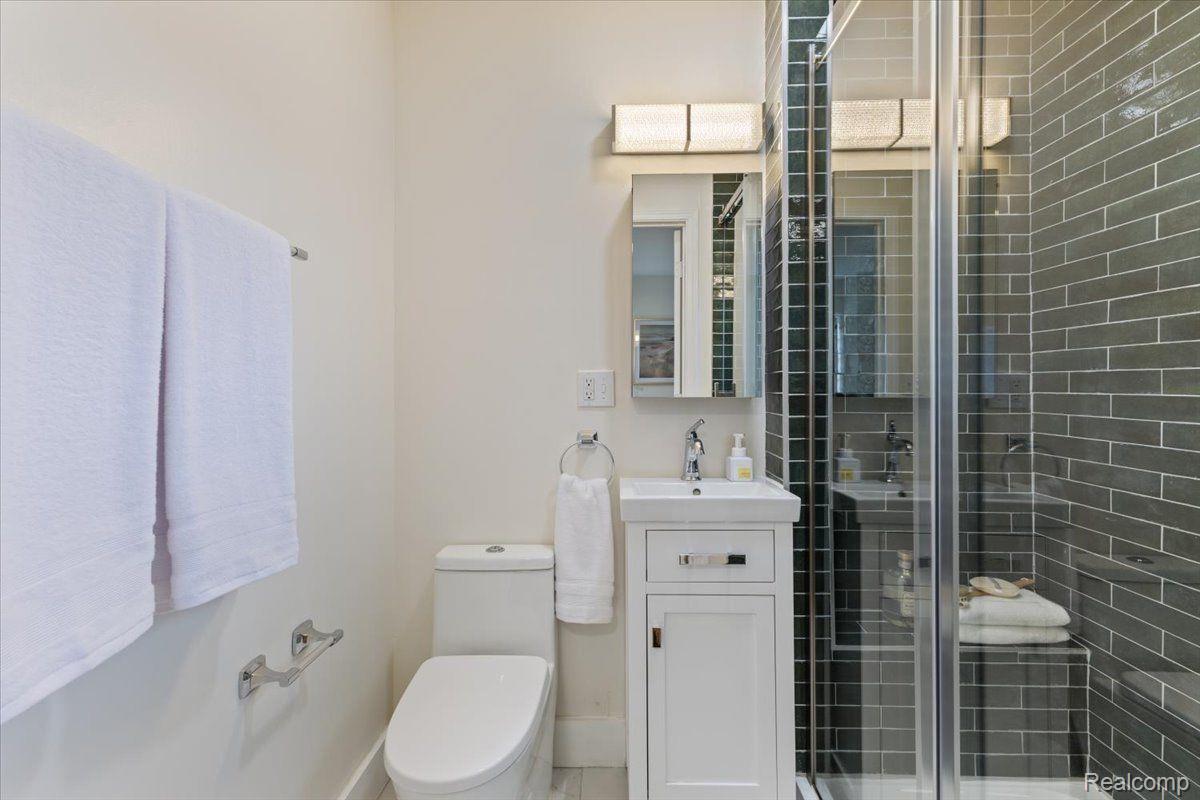 3669 Devonshire Road Detroit, MI 48224 - Photo 7 of 42 Gallery Image 7
