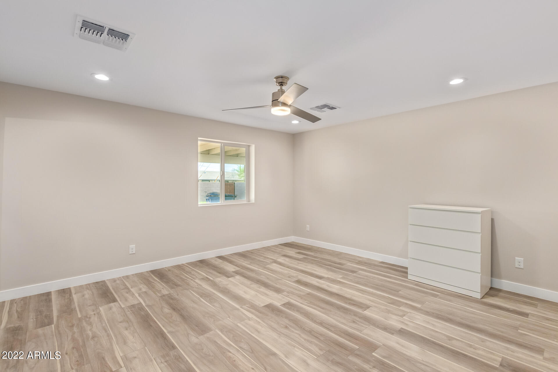 819 East Rovey Avenue Phoenix, AZ 85014 - Photo 17 of 27 18-Rovey