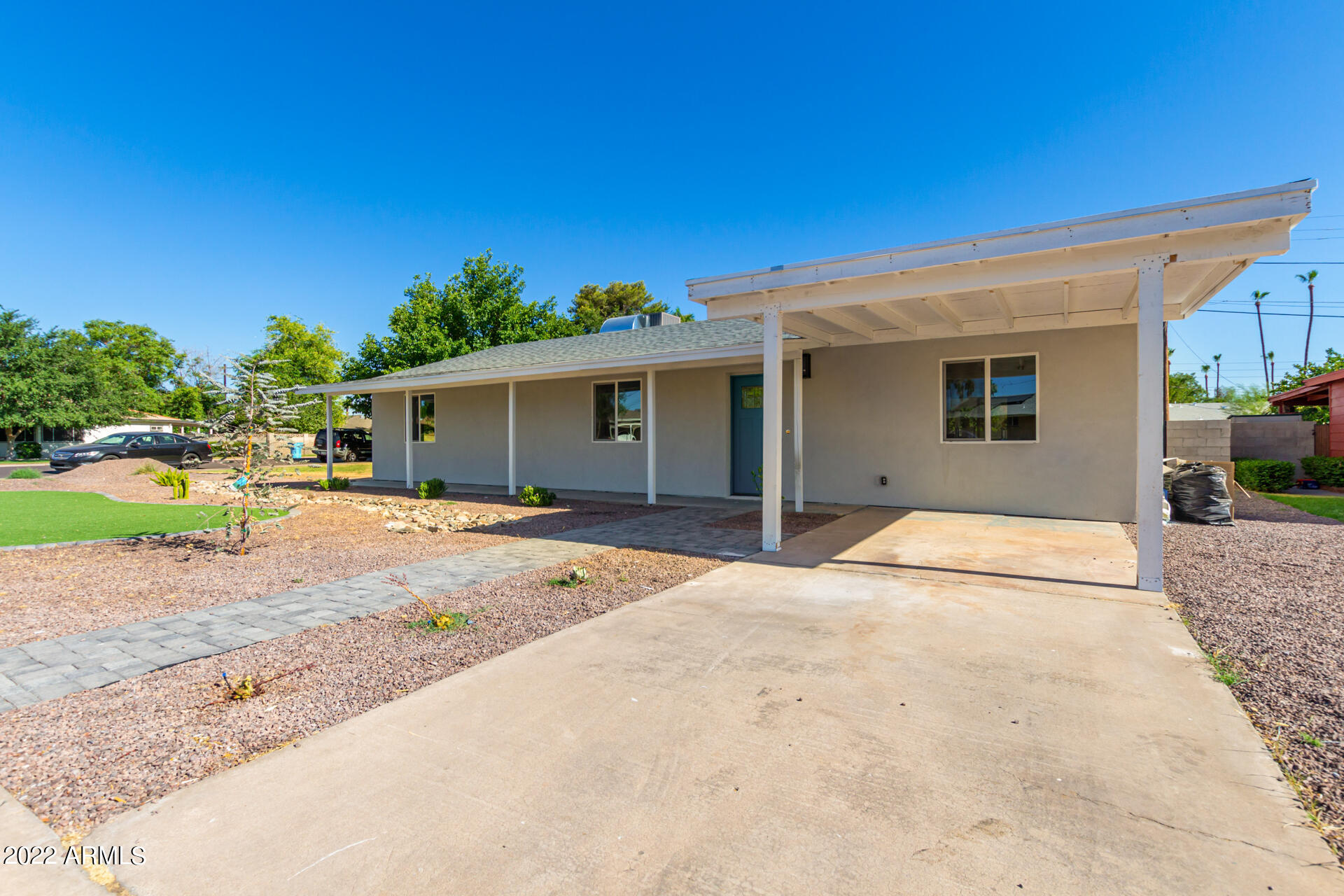 819 East Rovey Avenue Phoenix, AZ 85014 - Photo 3 of 27 03-Rovey