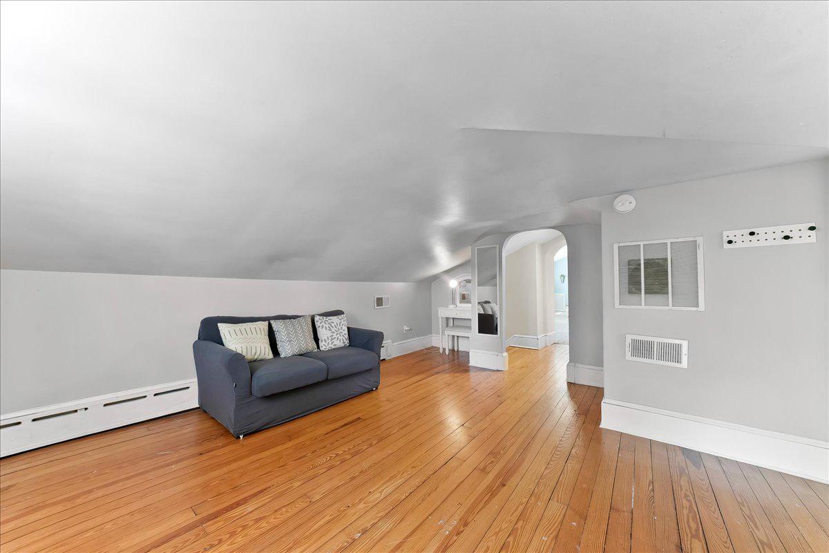 779 Concord Road Glen Mills, PA 19342 - Photo 37 of 41 Charming upper level sitting room.