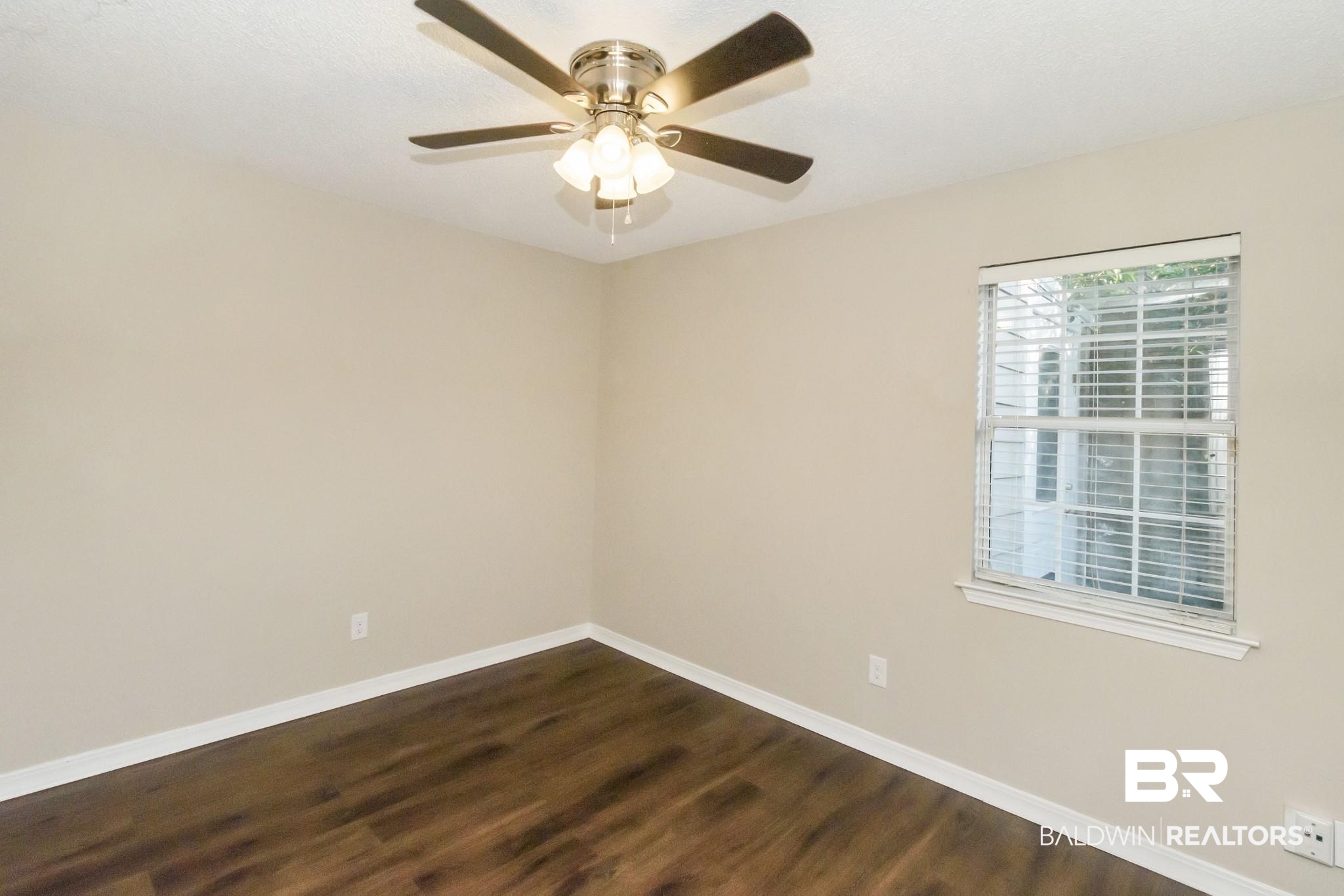5605 Bentley Court Mobile, AL 36609 - Photo 12 of 27
