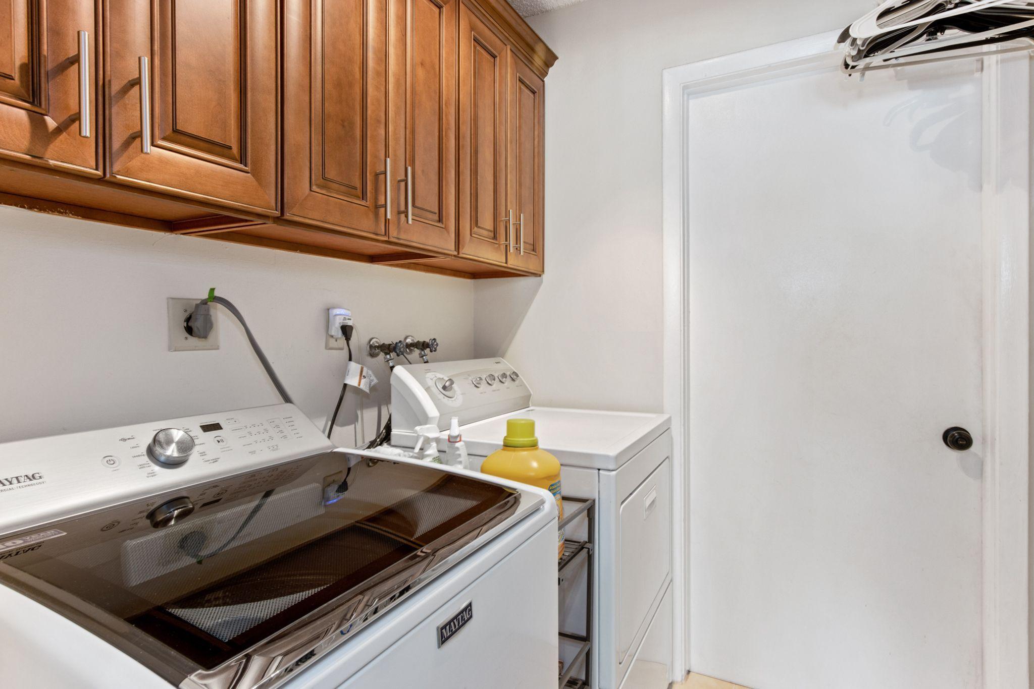 6293 Amberwoods Drive Boca Raton, FL 33433 - Photo 17 of 23 Laundry Room