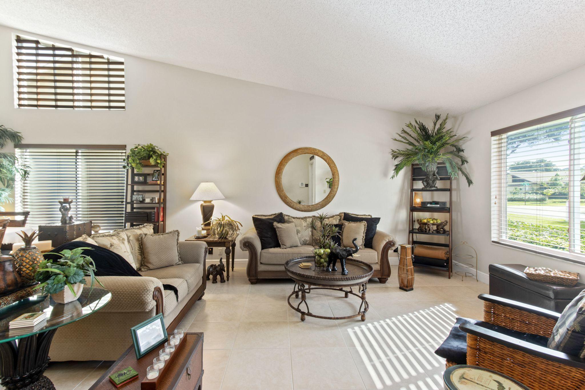 6293 Amberwoods Drive Boca Raton, FL 33433 - Photo 3 of 23 Living Room