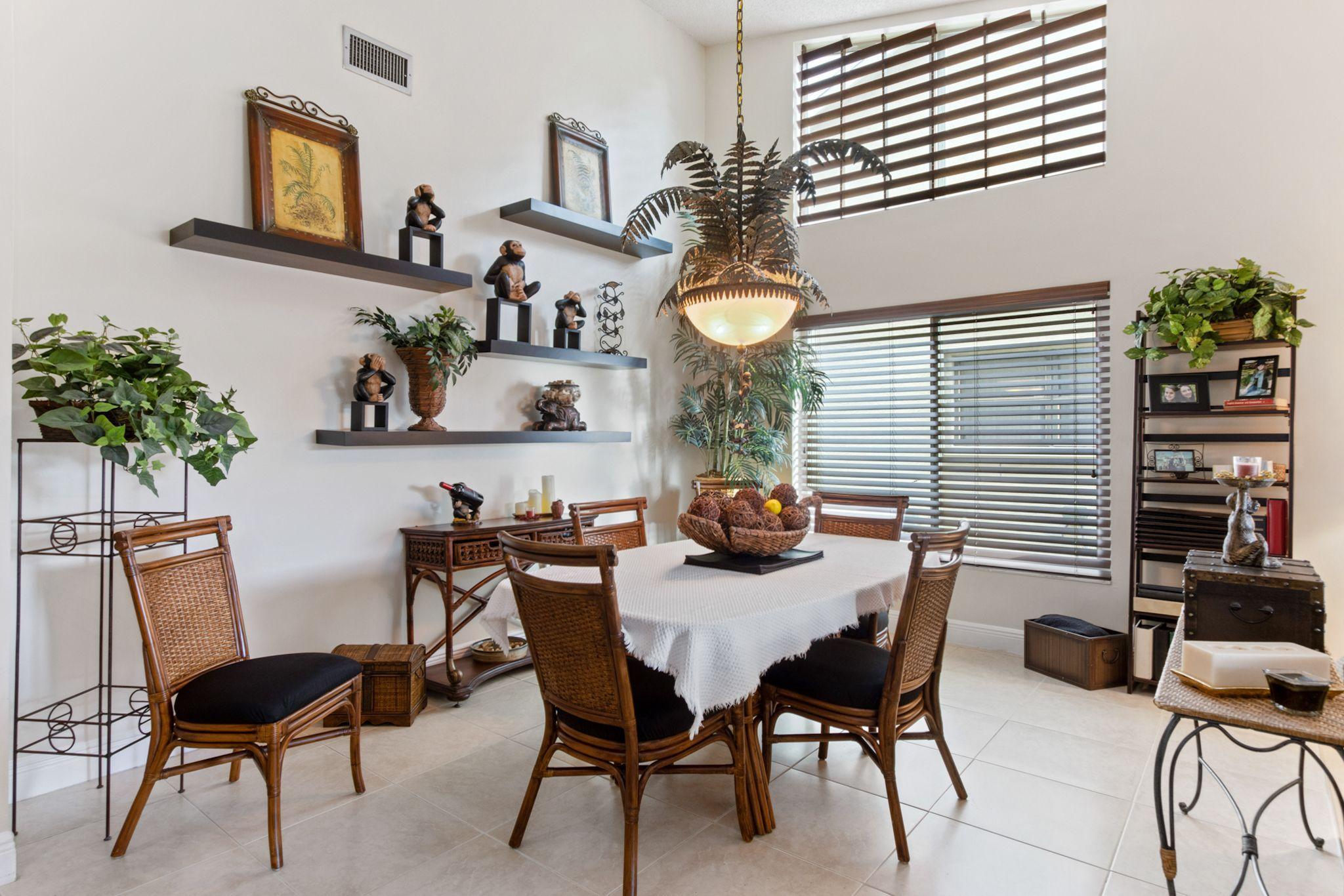 6293 Amberwoods Drive Boca Raton, FL 33433 - Photo 4 of 23 DIning Room