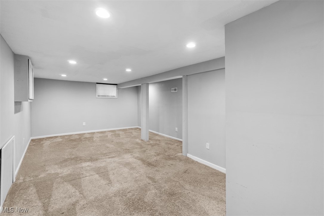 3833 Montevista Road Cleveland, OH 44121 - Photo 39 of 44