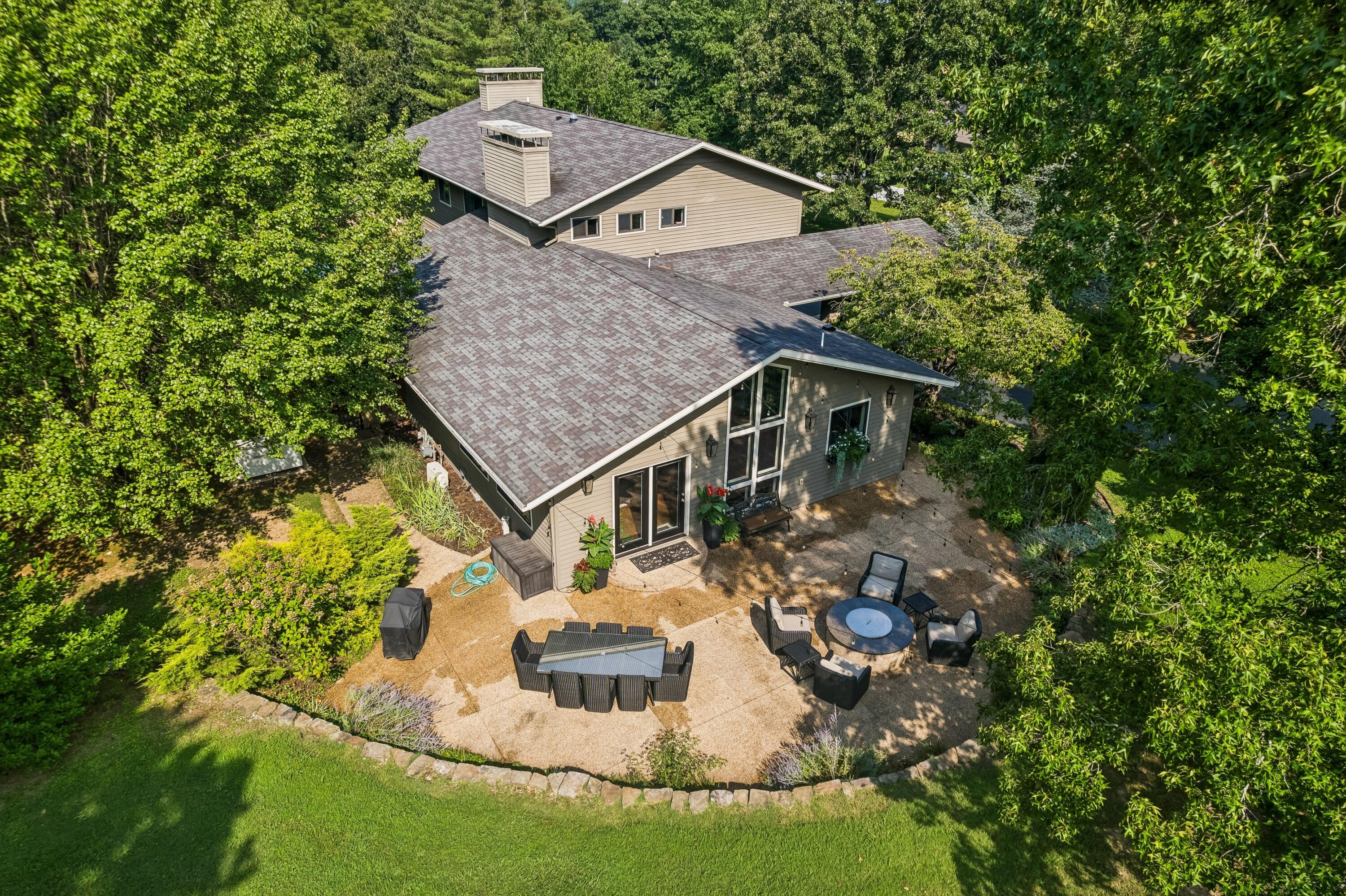 4550 East Bannister Road Springfield, MO 65809 - Photo 61 of 67 Patio