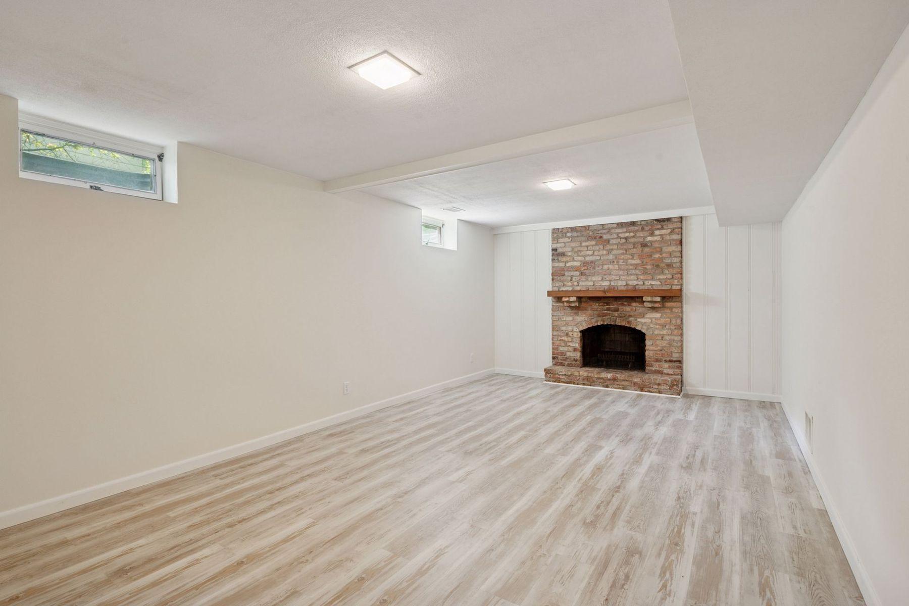 6528 Ridgeview Drive Edina, MN 55439 - Photo 29 of 36 Gallery Image 29
