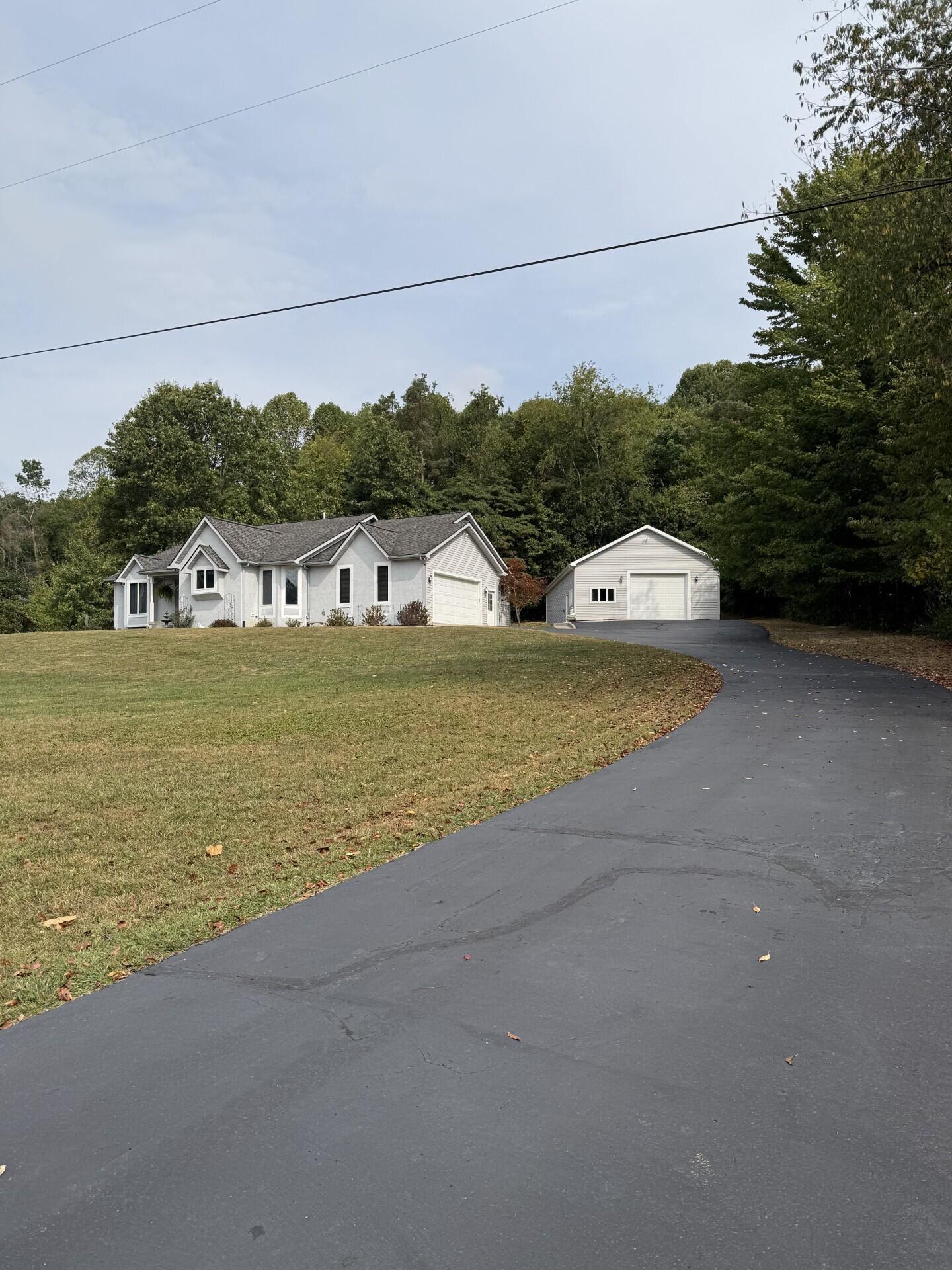 4760 Hopewell Church Road Southwest Lancaster, OH 43130 - Photo 36 of 39 Front View