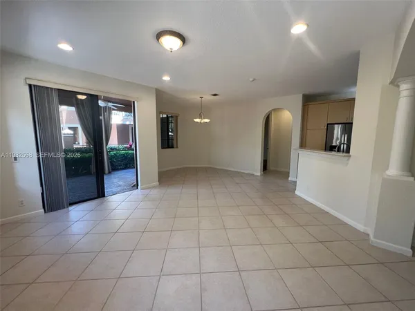 $3,950 | 2816 Kinsington Circle, Unit 281, Weston, FL 33332