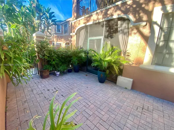 $3,950 | 2816 Kinsington Circle, Unit 281, Weston, FL 33332