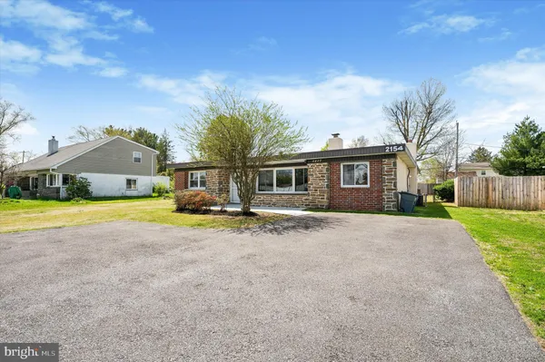 $479,000 | 2154 Sproul Road, Broomall, PA 19008