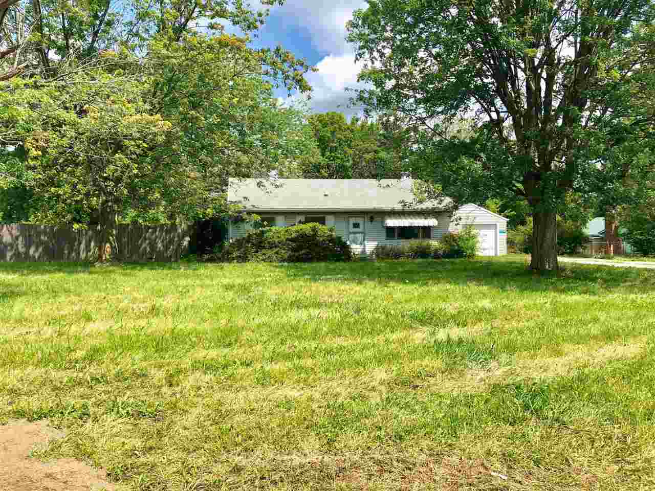 12403 Leo Road Fort Wayne, IN 46845 - Photo 2 of 6