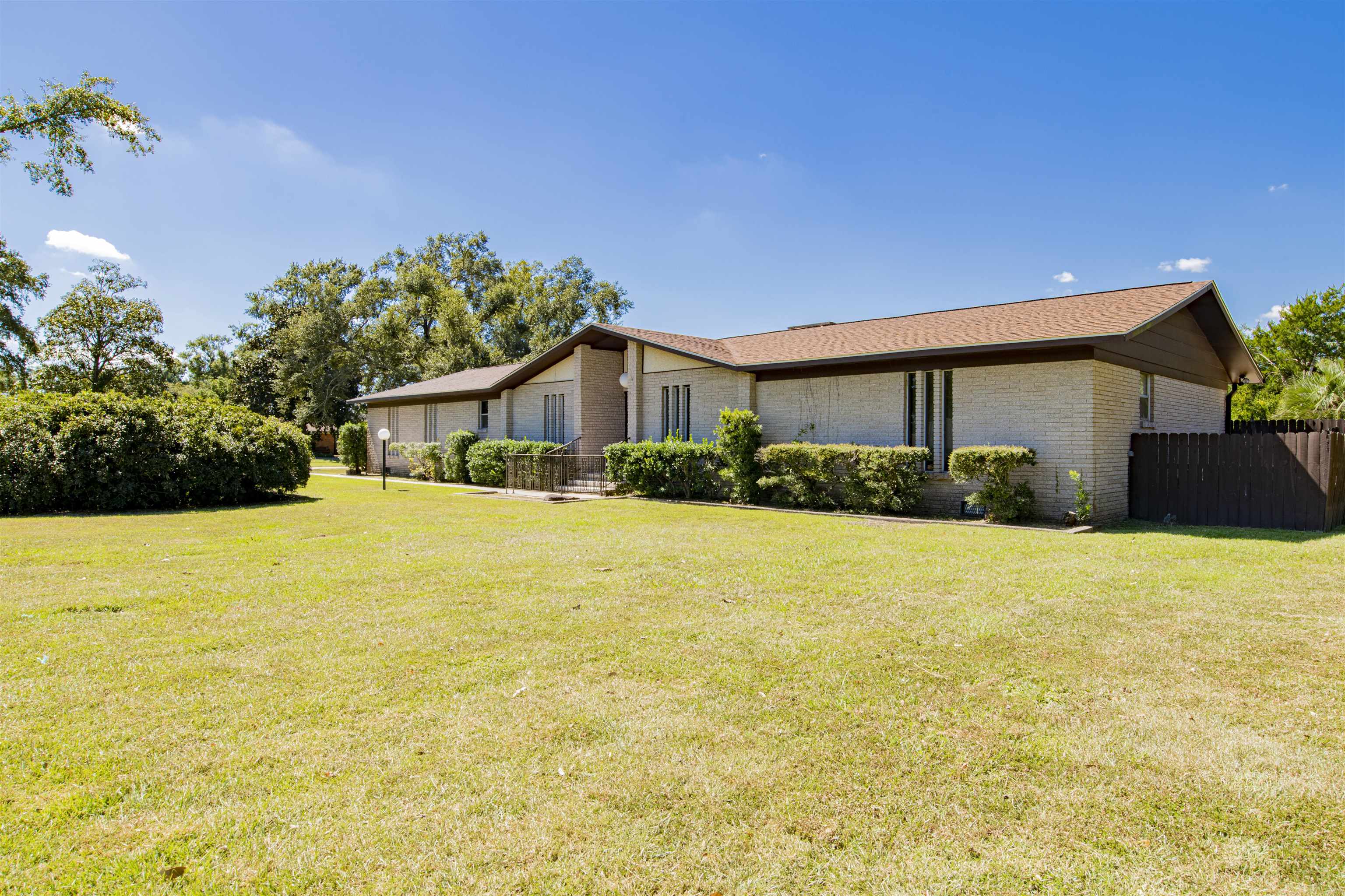 1605 North Alston Street Foley, AL 36535 - Photo 1 of 27