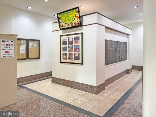 $259,000 | 307 Yoakum Parkway, Unit 802, Alexandria, VA 22304