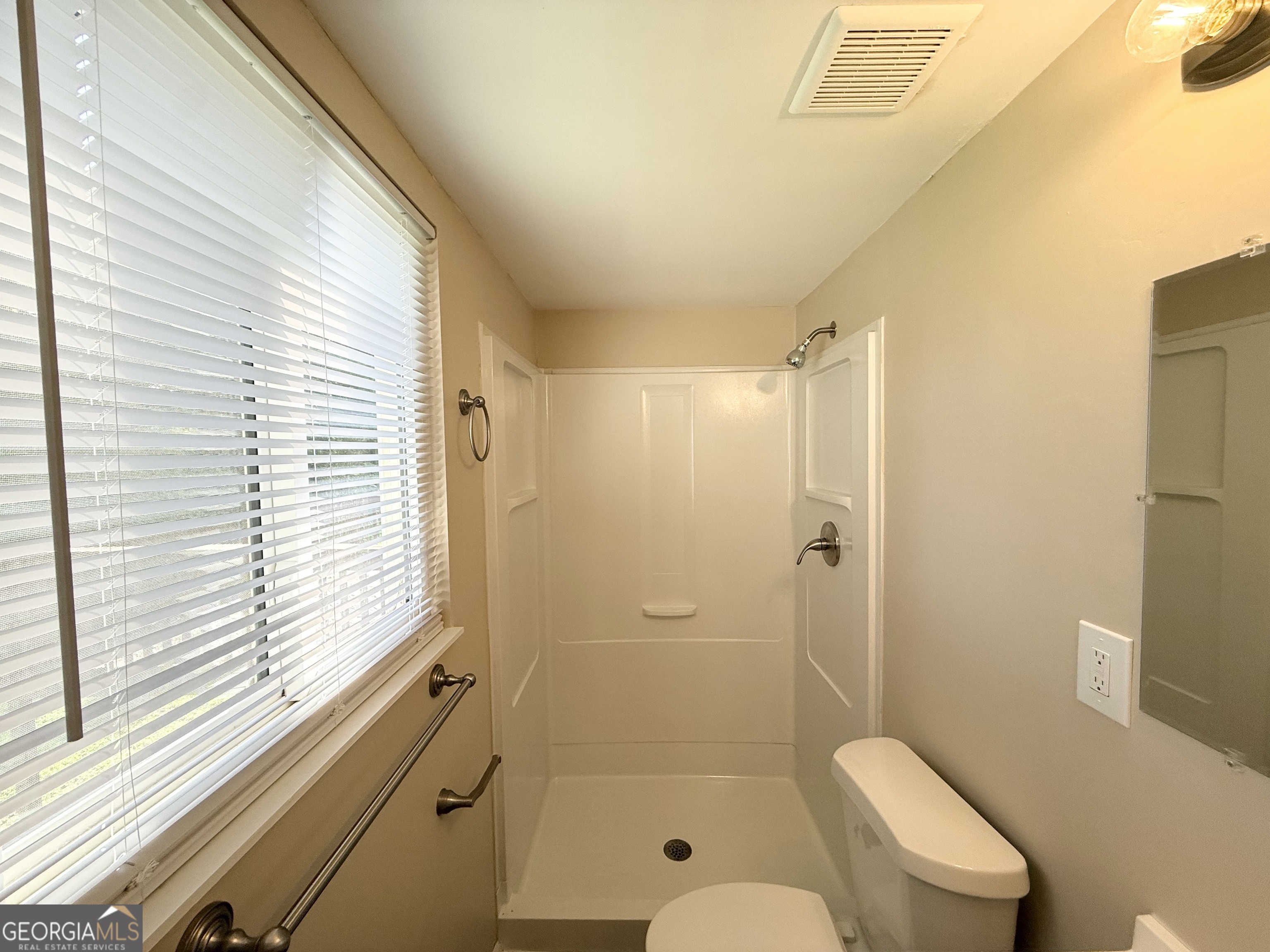 2039 Raintree Place Lithonia, GA 30058 - Photo 9 of 9