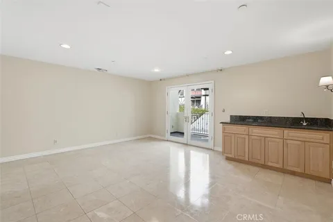 $7,600 | 233 South Irena Avenue, Unit 1, Redondo Beach, CA 90277