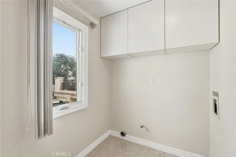 $7,600 | 233 South Irena Avenue, Unit 1, Redondo Beach, CA 90277