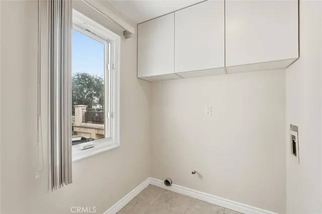 $7,600 | 233 South Irena Avenue, Unit 1, Redondo Beach, CA 90277