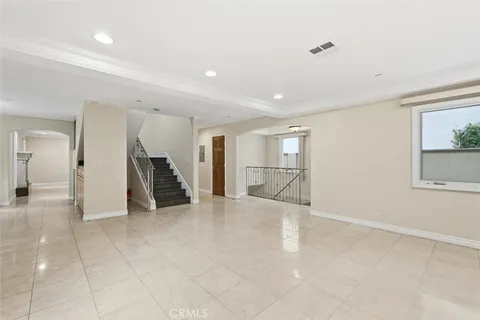 $7,600 | 233 South Irena Avenue, Unit 1, Redondo Beach, CA 90277