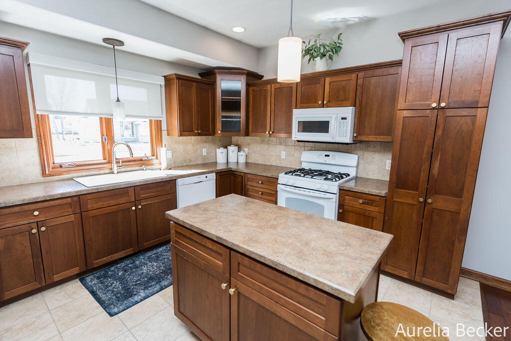 3681 Jason Ridge Lane Southwest Grand Rapids, MI 49534 - Photo 21 of 57 DSC09539