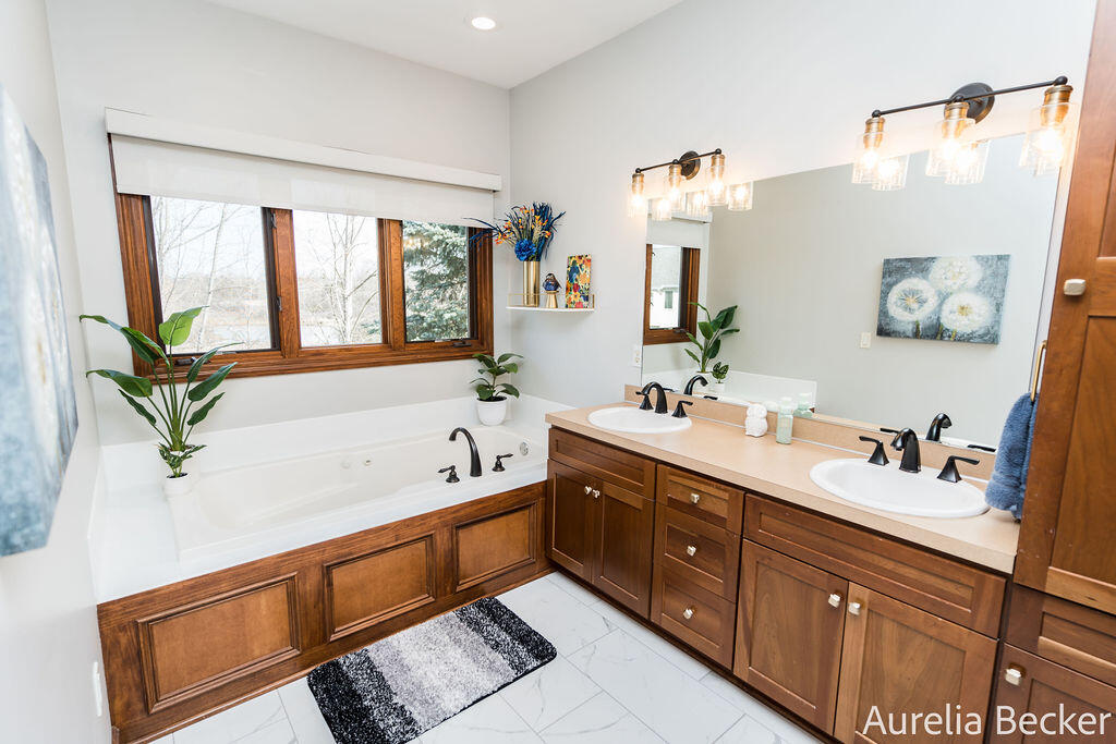 3681 Jason Ridge Lane Southwest Grand Rapids, MI 49534 - Photo 27 of 57 DSC09463