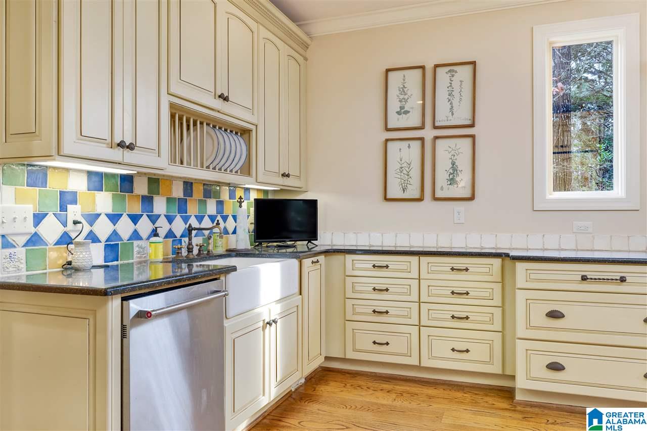9037 Park Crest Road Birmingham, AL 35242 - Photo 17 of 49