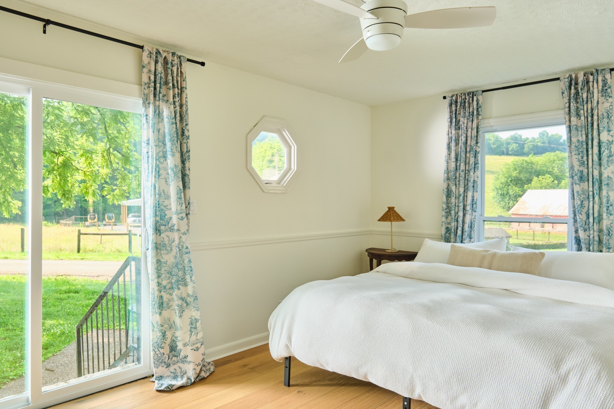 2405 Thompson Road Lewisburg, TN 37091 - Photo 43 of 71 a bedroom with a bed and a large window