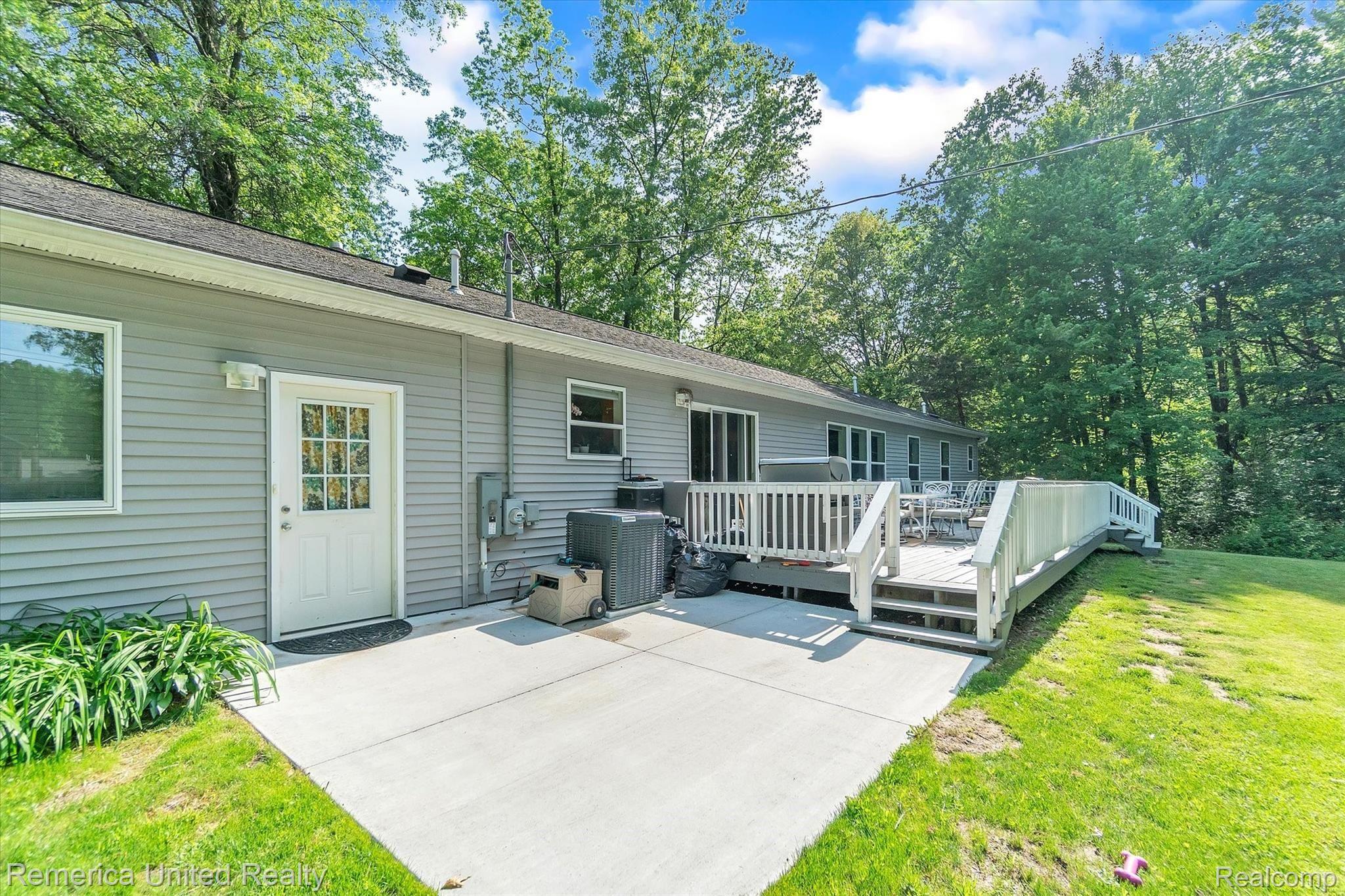 38048 Herman Street Romulus, MI 48174 - Photo 31 of 38 32-38048-Herman-St-WindowStill-Real-Estate-Photography-32.jpg