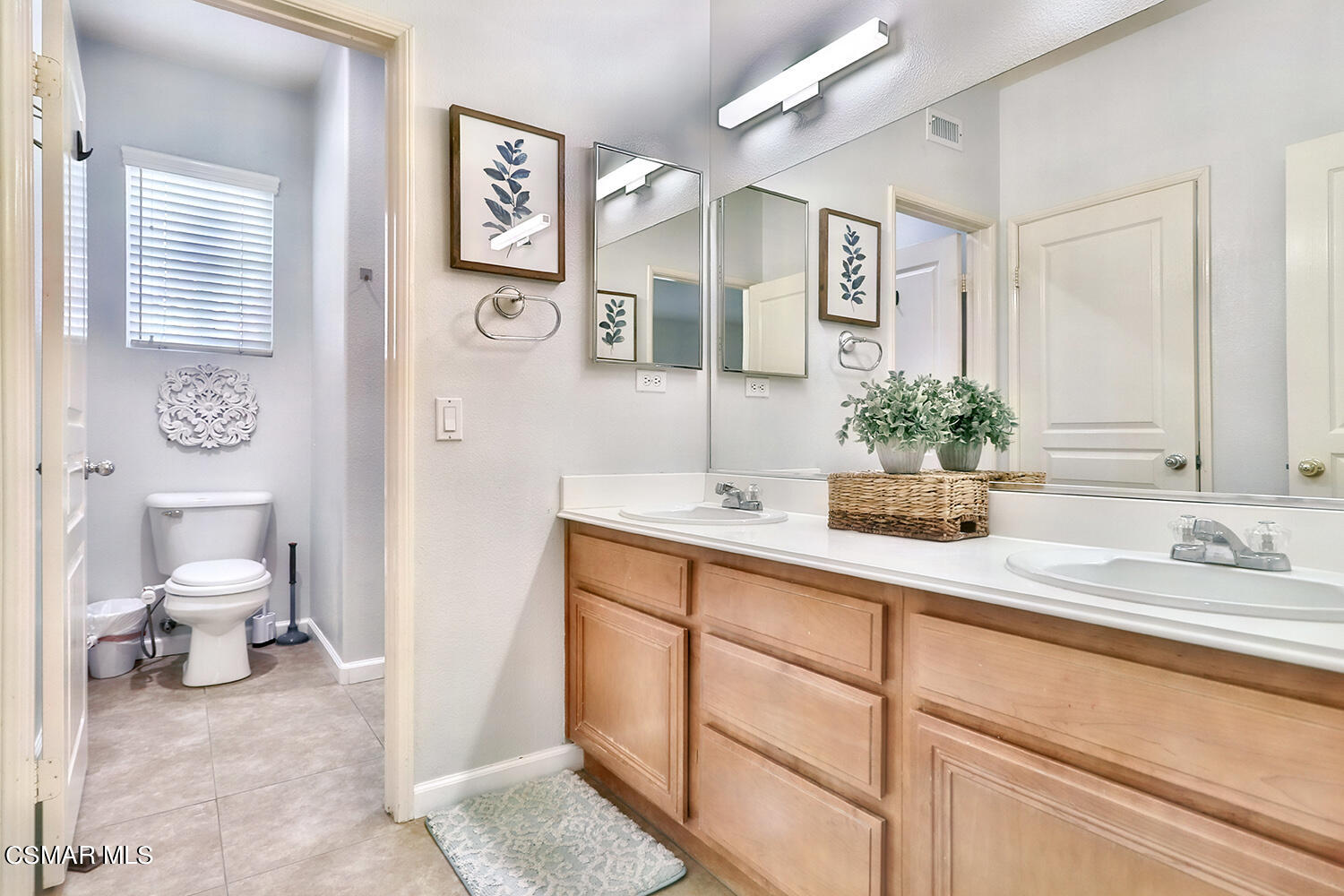 149 Park Hill Road Simi Valley, CA 93065 - Photo 34 of 62 kHall Bath1