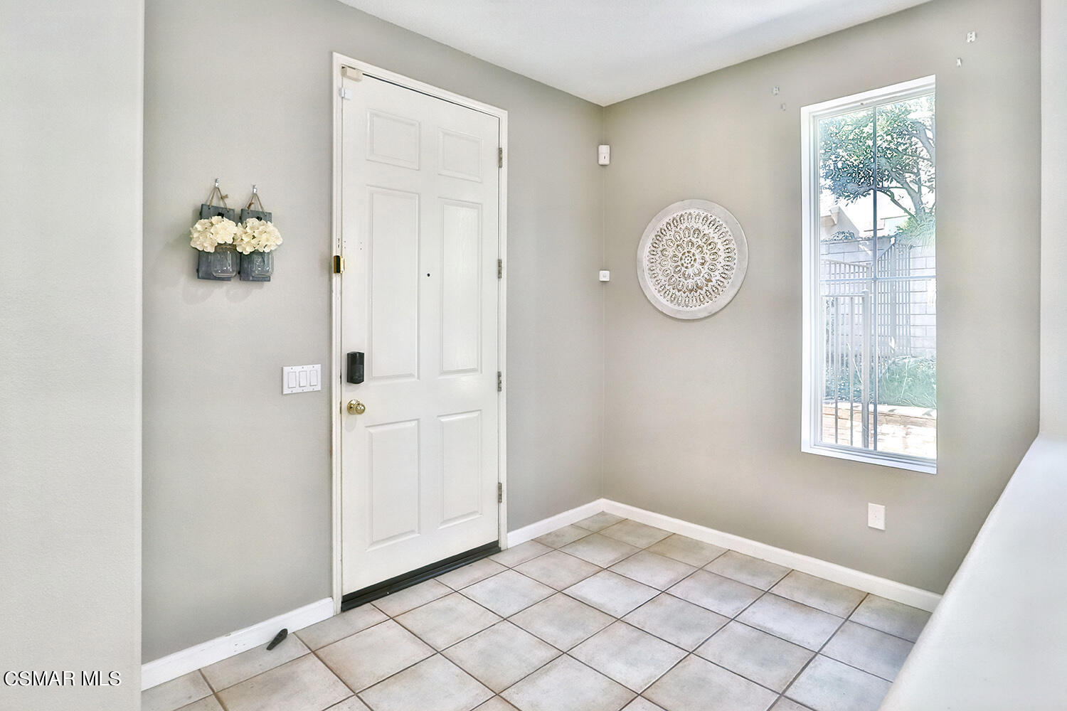 149 Park Hill Road Simi Valley, CA 93065 - Photo 7 of 62 aFront and Entry8