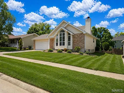 $325,000 | 235 Birmingham Drive, O'Fallon, MO 63366