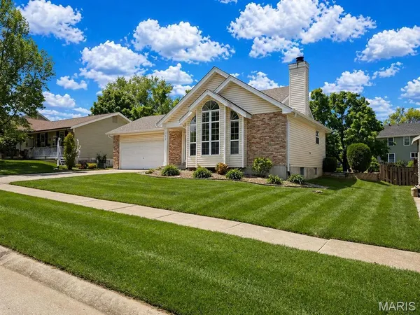 $325,000 | 235 Birmingham Drive, O'Fallon, MO 63366