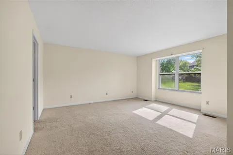 $325,000 | 235 Birmingham Drive, O'Fallon, MO 63366