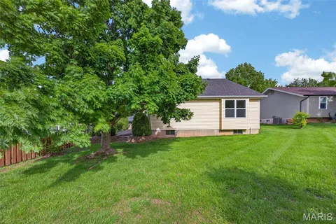 $325,000 | 235 Birmingham Drive, O'Fallon, MO 63366