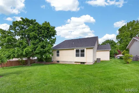 $325,000 | 235 Birmingham Drive, O'Fallon, MO 63366