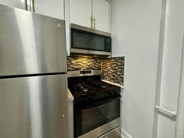 $1,775 | 124 74th Street, Unit 2, North Bergen, NJ 07047