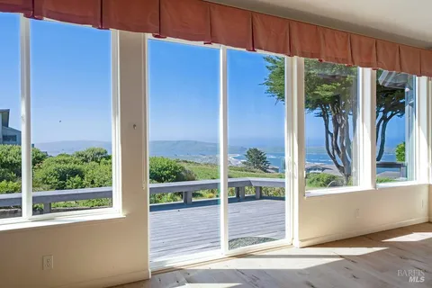 $1,650,000 | 9 Maui Lane, Dillon Beach, CA 94929