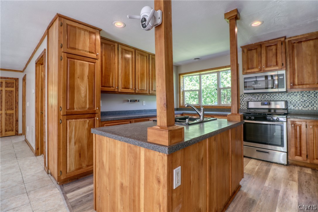 10066 Point Rock Road Taberg, NY 13471 - Photo 12 of 46