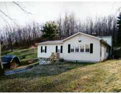 8214 Mentor Road Elizabeth, PA 15037 - Photo 1 of 5 Gallery Image 1