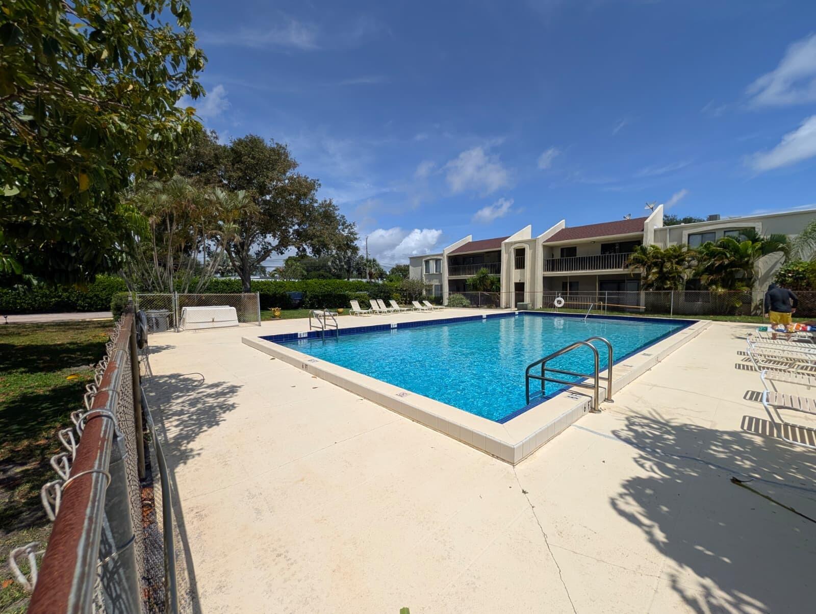 150 Pineview Road, Unit E6 Jupiter, FL 33469 - Photo 3 of 23 WhatsApp Image 2026-05-05 at 2.41.11 PM