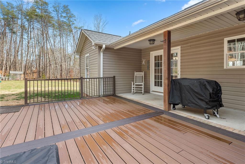 155 Artesian Road Reidsville, NC 27320 - Photo 6 of 36 Gallery Image 6