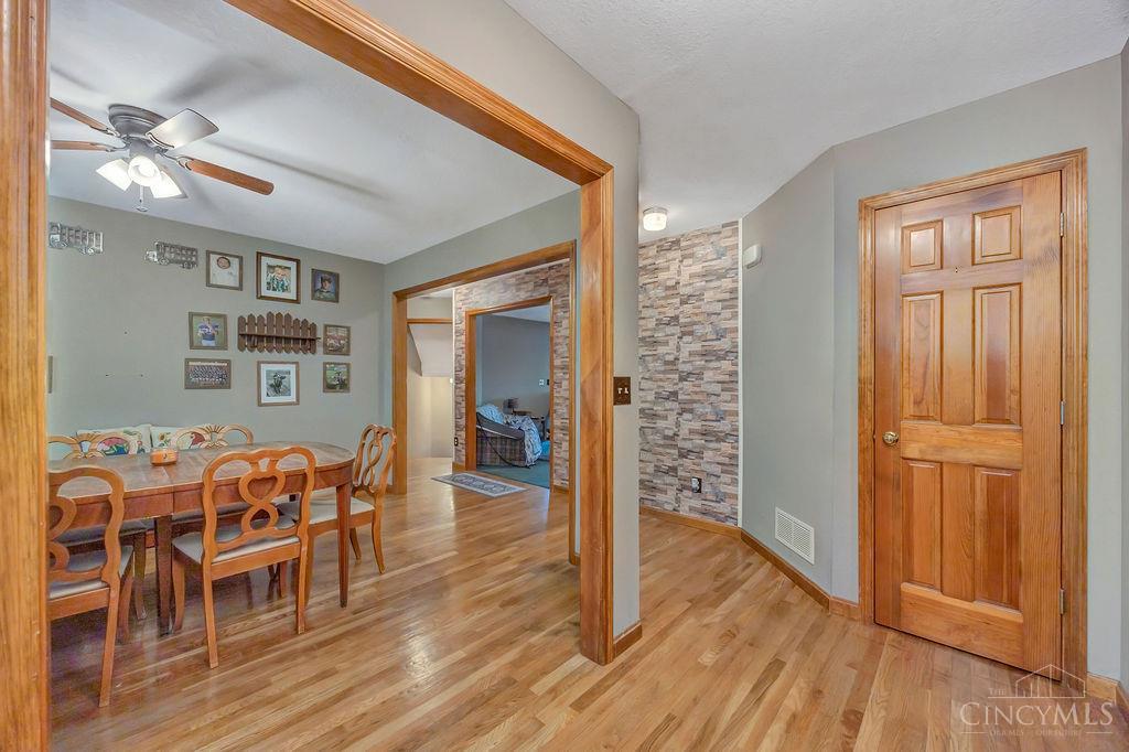 7947 Contreras Road Oxford, OH 45056 - Photo 8 of 48