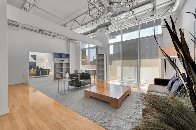 $325,000 | 614 South Troy Street, Unit 109, Royal Oak, MI 48067